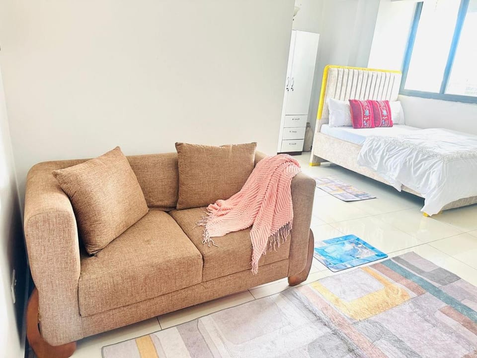 Bed, Seating area
