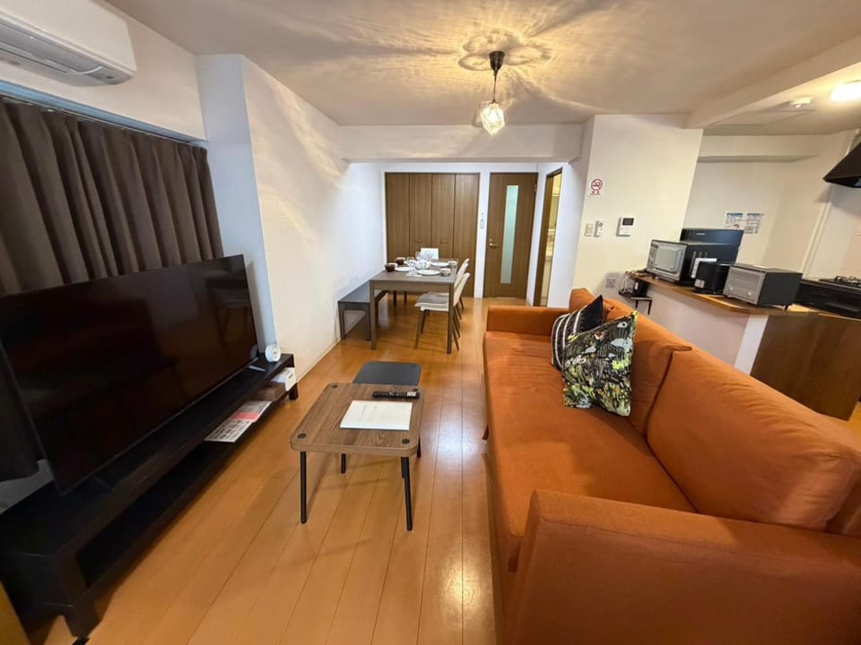 Osu Family and Group Stay 大須商店街近く 名古屋観光に便利 Apartment in Nagoya