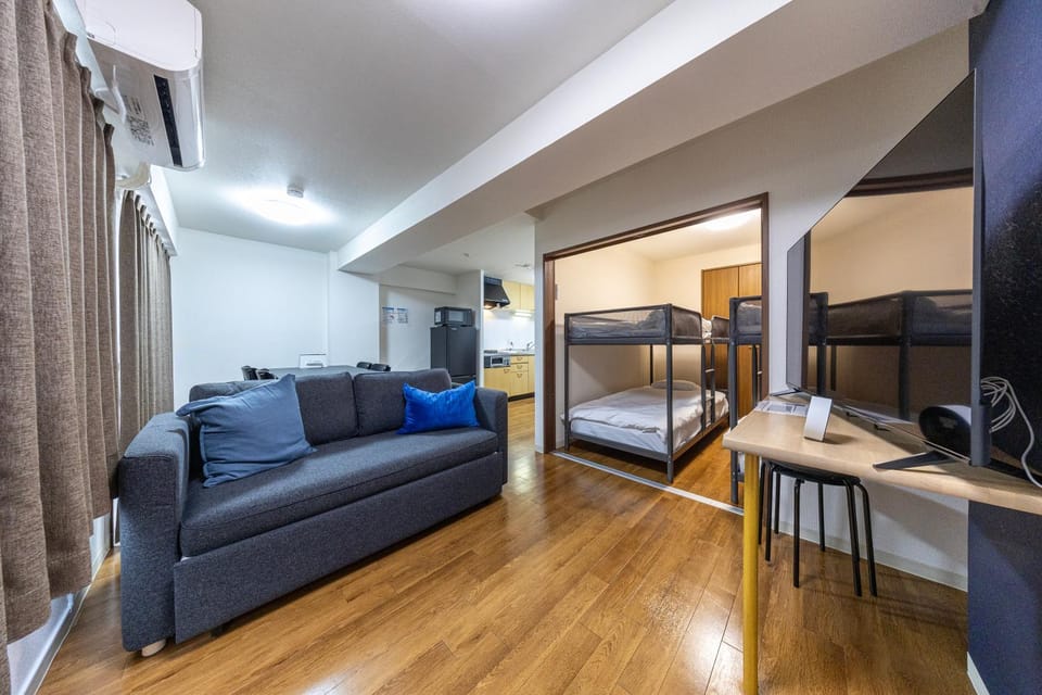 Osu Family and Group Stay 大須商店街近く 名古屋観光に便利 Apartment in Nagoya