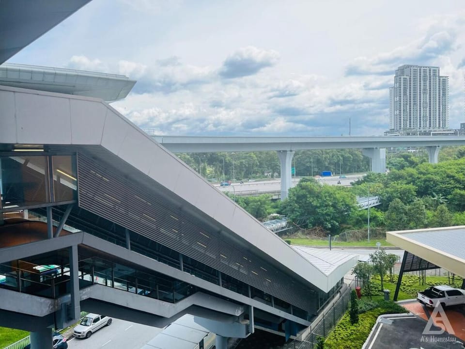 Parkland Residence Batu 11 Link MRT by AsHome Apartment in Negeri Sembilan, Malaysia