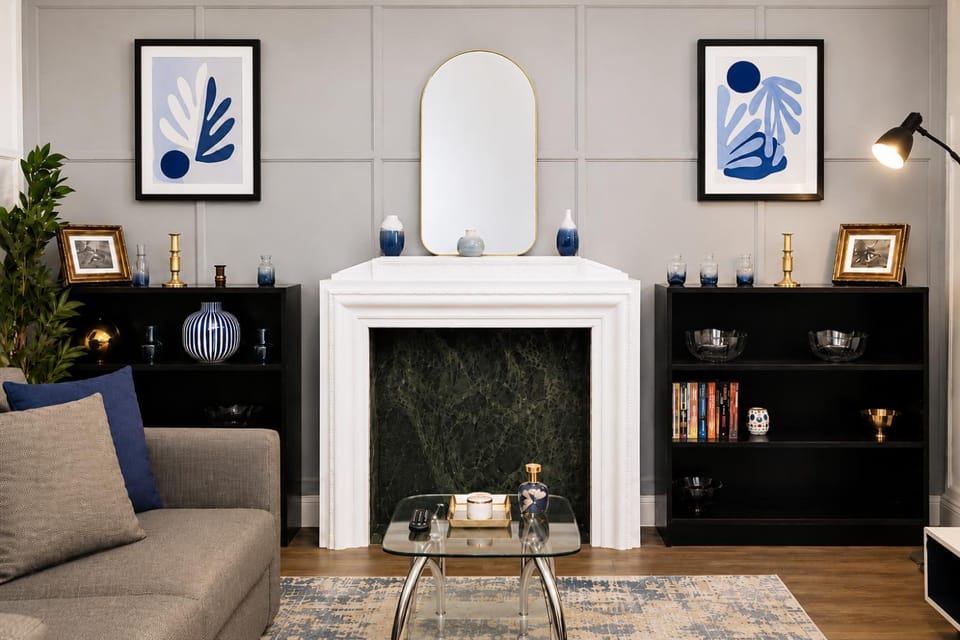 The Mayfair Blue Collection by KeyHol Stays Apartment in City of Westminster