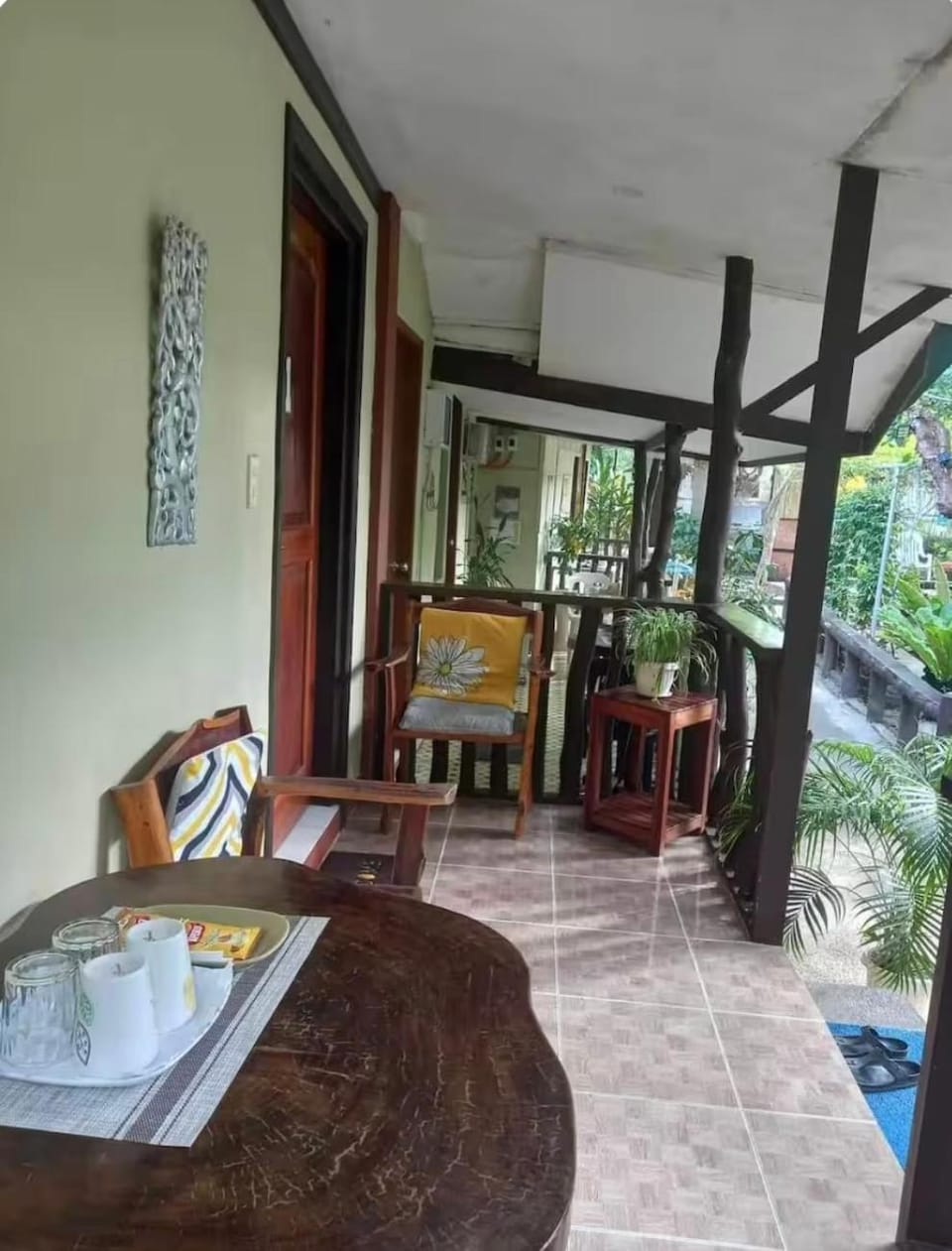Ennas Place guest house Bed and Breakfast in Coron