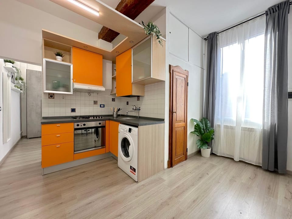 Kitchen or kitchenette, oven, stove