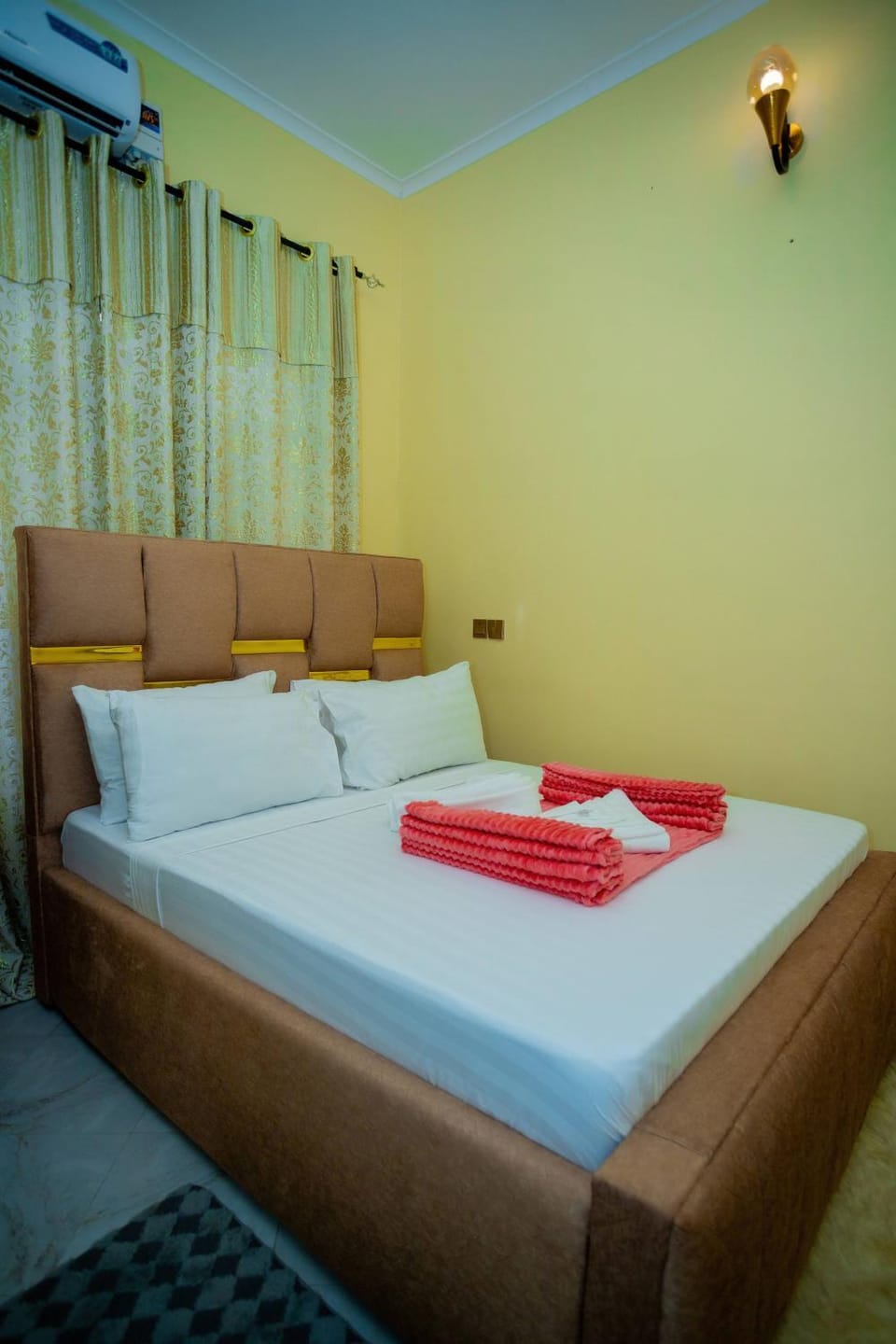 Bed, Photo of the whole room, Bedroom, towels, air conditioner