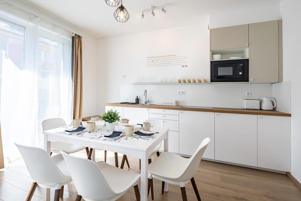 Central - Balcony - New-Build Vibe - Premium Apartment in Budapest