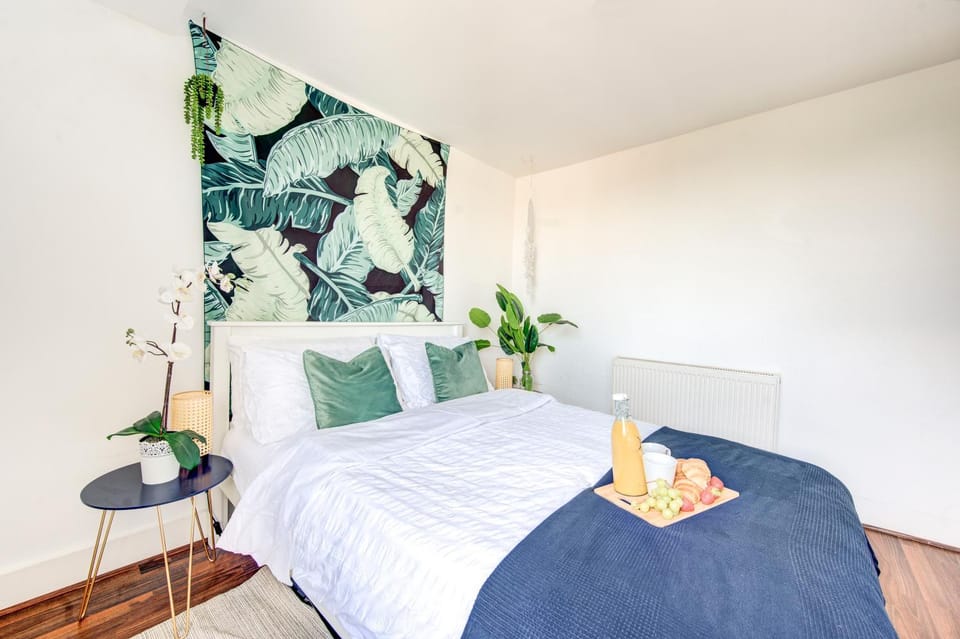 Attic 3 bedroom close to Central London Apartment in London Borough of Islington