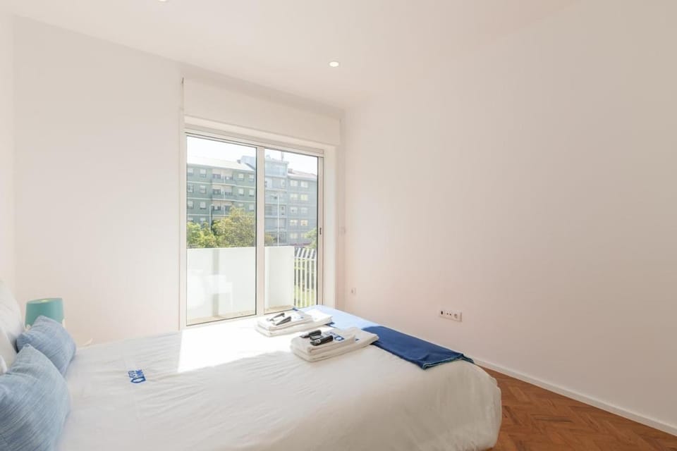 Treetops Boavista 3Bdrs - AC and Parking Apartment in Porto
