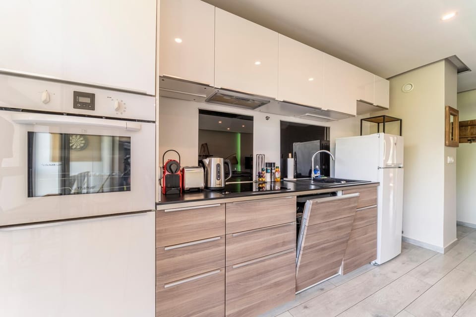 Kitchen or kitchenette, stove, kitchen