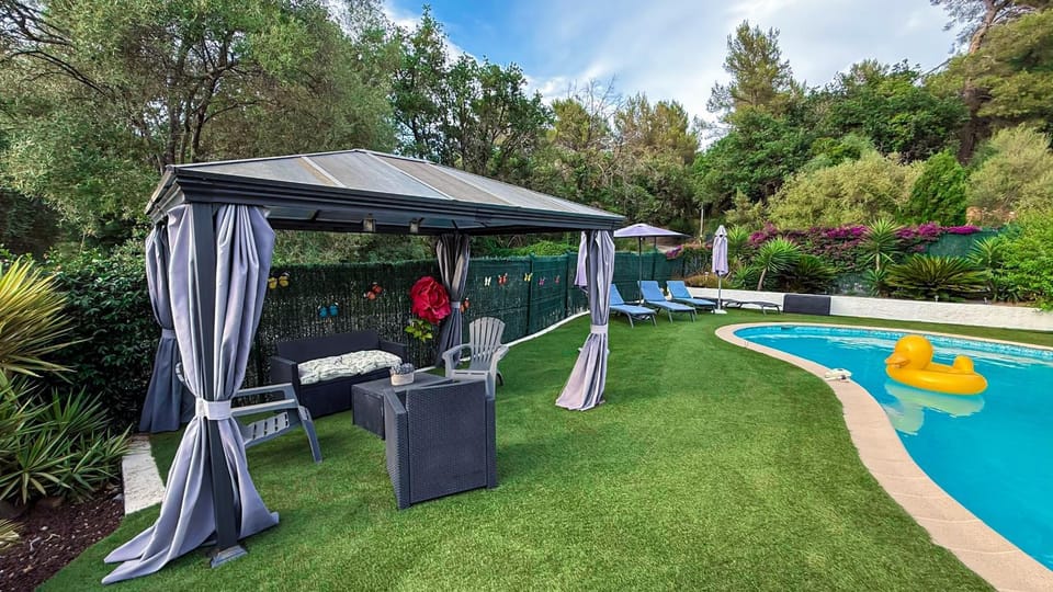 Villa Caraïbes Bed and Breakfast in Saint Paul de Vence