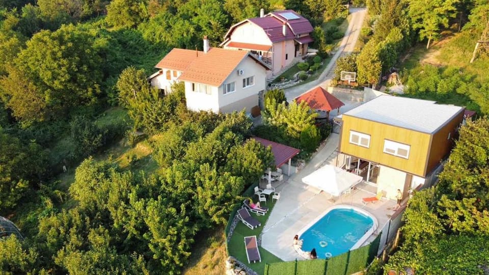 Green View House in Novi Sad
