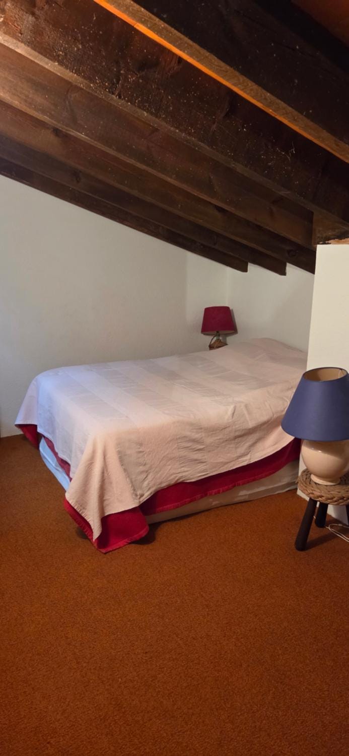 Maison 8 pers, Vue Mer & Montagne, Piscine, Tennis House in Occitanie