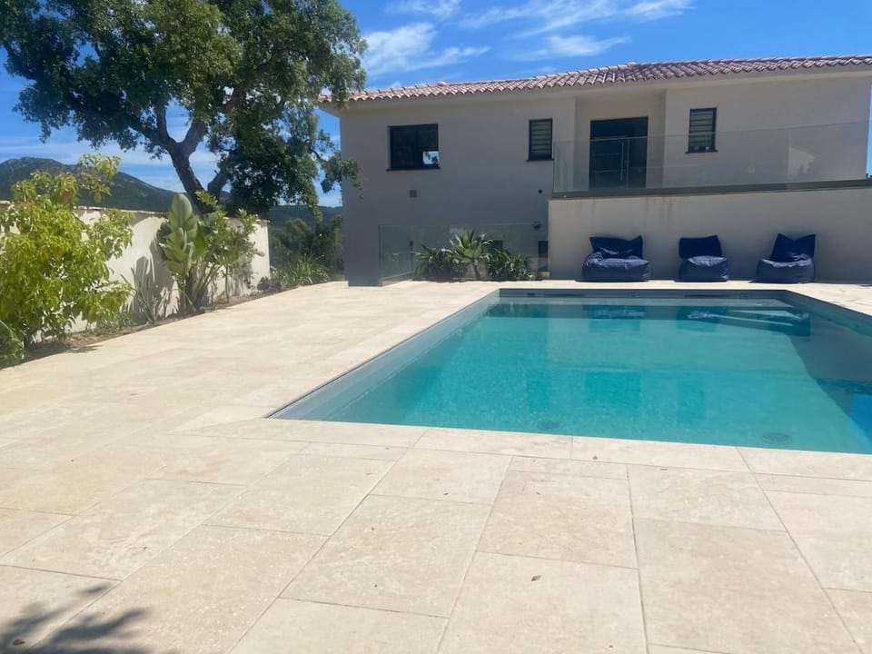 Property building, Swimming pool