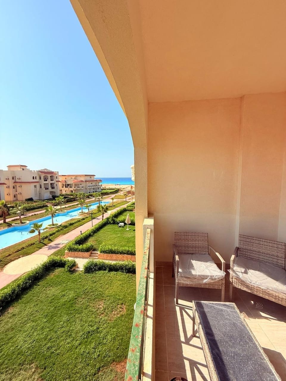 Garden, Swimming pool