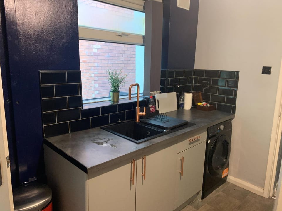 Tudors eSuites Stylish 1 Bedroom Spacious Apartment Apartment in Birmingham