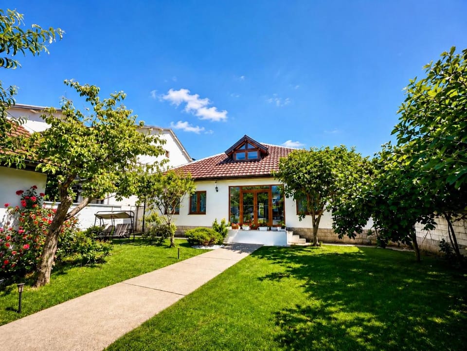Bujtina Genci & Gonxhe - by Garden Guesthouse Bed and Breakfast in North Macedonia