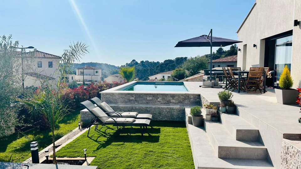 Villa contemporaine en Provence Villa in Rognes