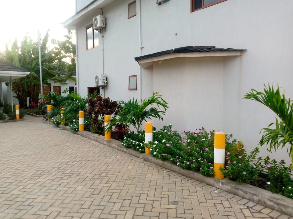 Ruth's Studio Darad Apartment in Diani Beach