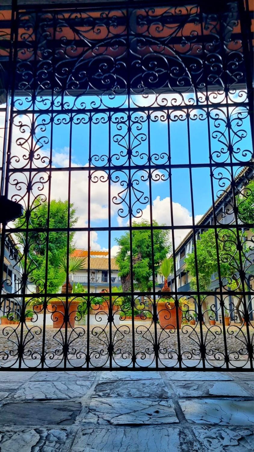 Facade/entrance, Day