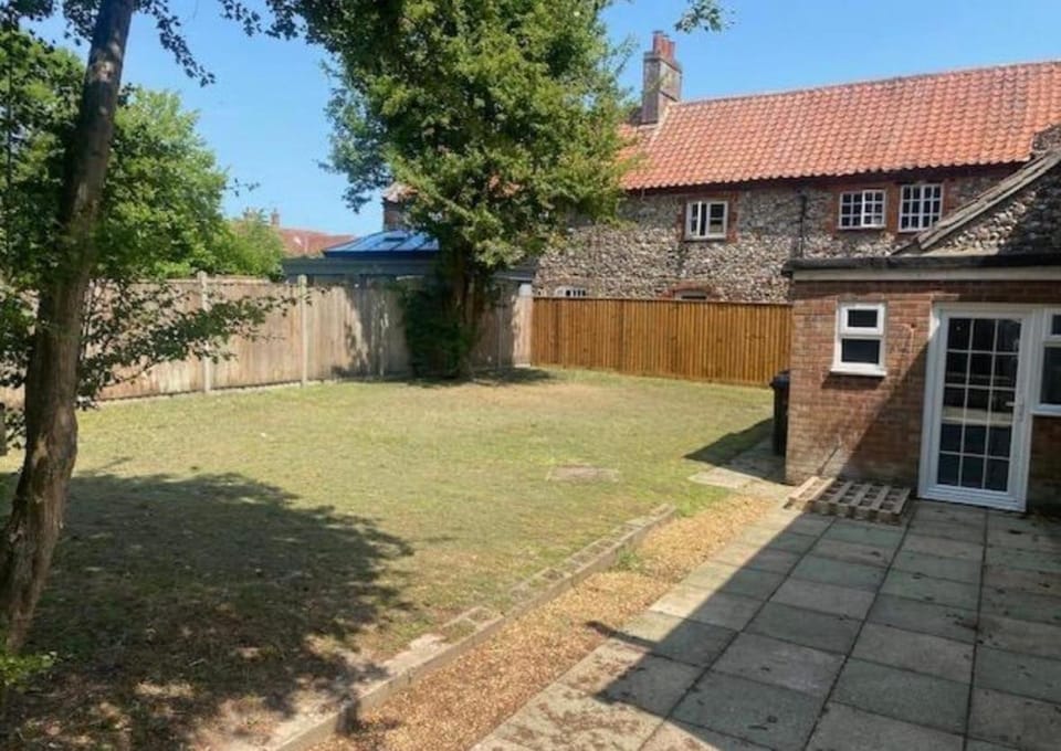 BBQ facilities, BBQ facilities, Garden, Garden, Seating area