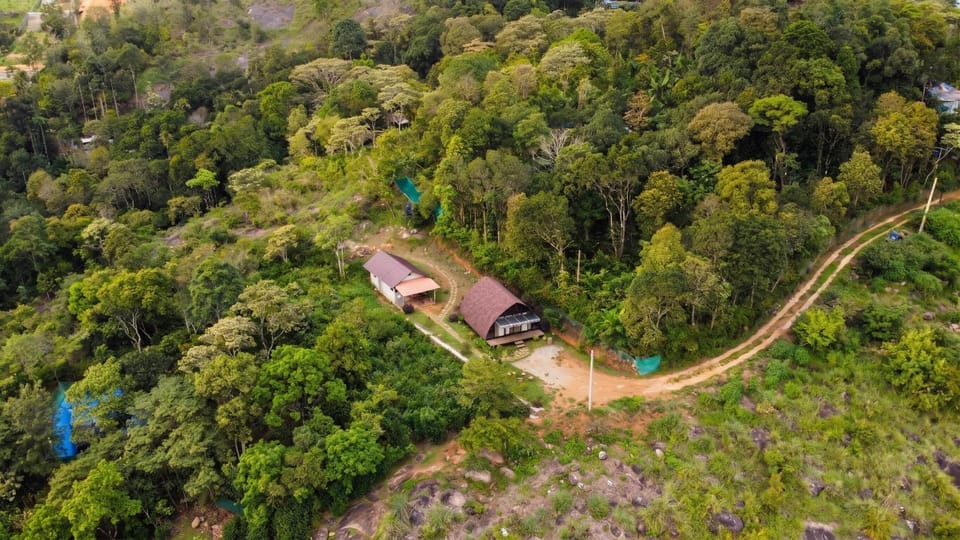 Willostays Triundzaga Near Calvary Mount Chalet in Kerala