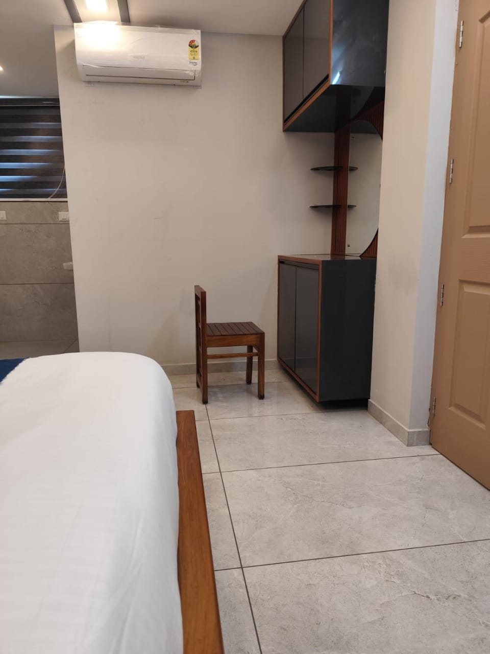 AIDAN RESIDENCY - AC Premium Rooms Hotel in Kochi