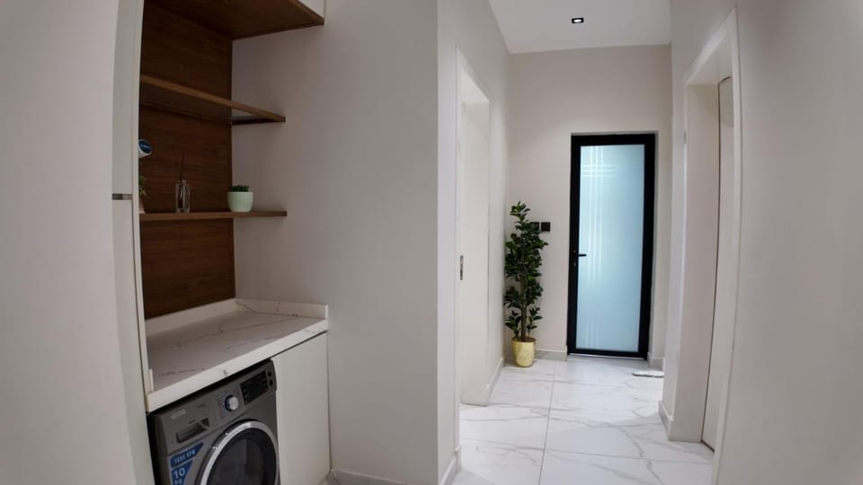3 غرف نوم تصميم فاخر دخول ذكي Apartment in Al Khobar