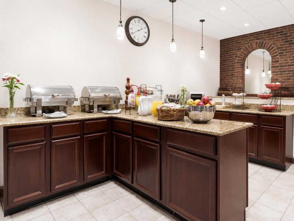 Albany Cozy Suite Close to Downtown with Breakfast House in Albany