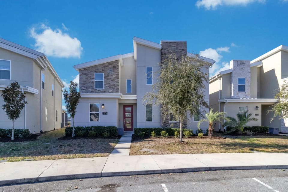 Perfect 9 Bed 5 Bath Home Games room Private pool House in Kissimmee