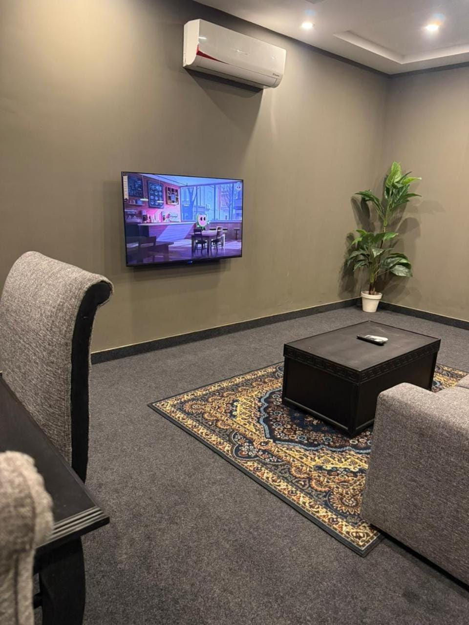 expert group Apartment in Lahore