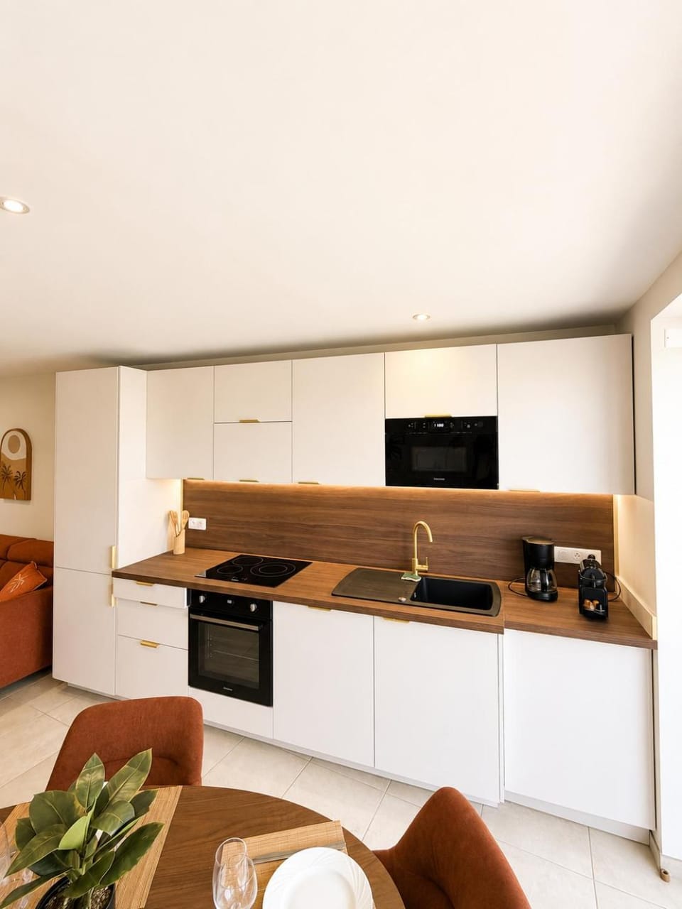 Kitchen or kitchenette, oven, stove