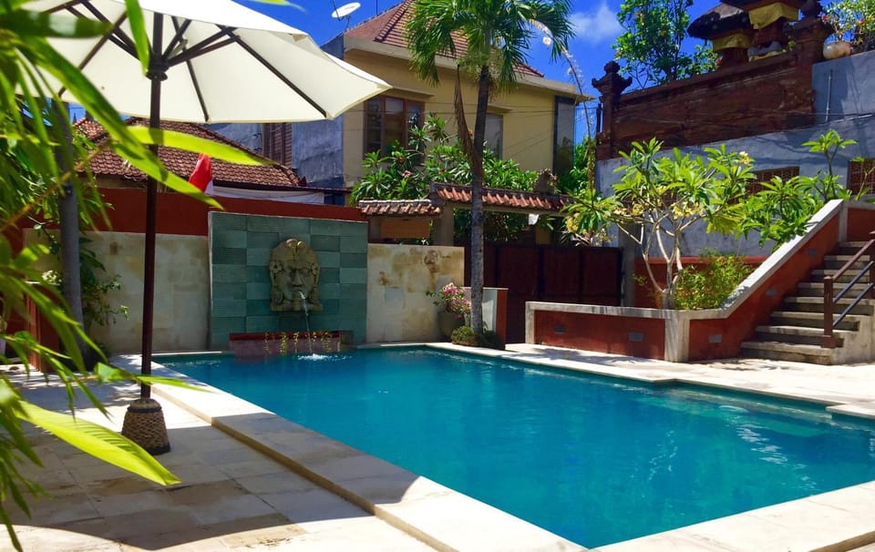 Swimming pool, Swimming pool