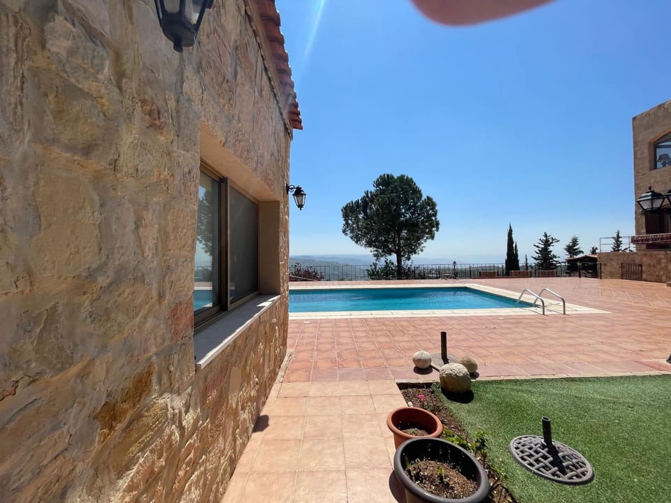 Horizon 4 - Amman Villa in Africa