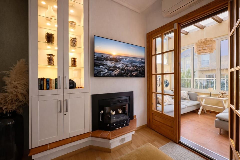 TV and multimedia, Living room, Seating area