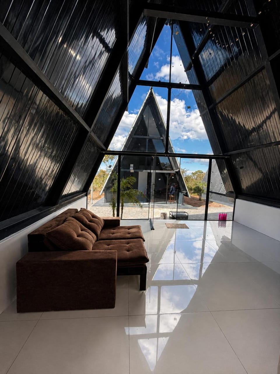 View (from property/room), View (from property/room), Living room, Seating area, City view, Garden view, Garden view