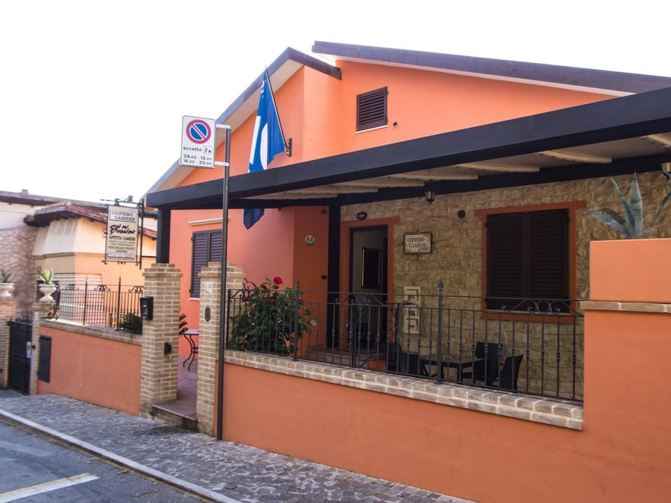 Property building, Day