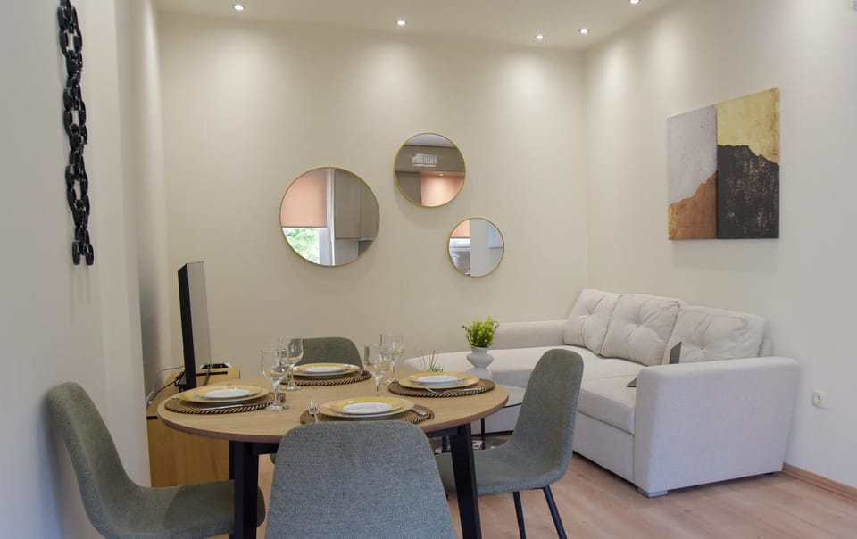 Living room, Seating area, Dining area