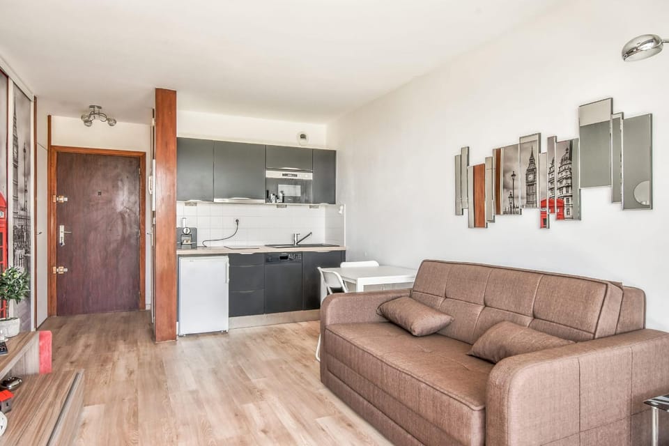 Apartment with terrace and garage in St-Laurent Apartment in Nice