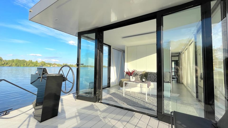 Balcony/Terrace, Living room