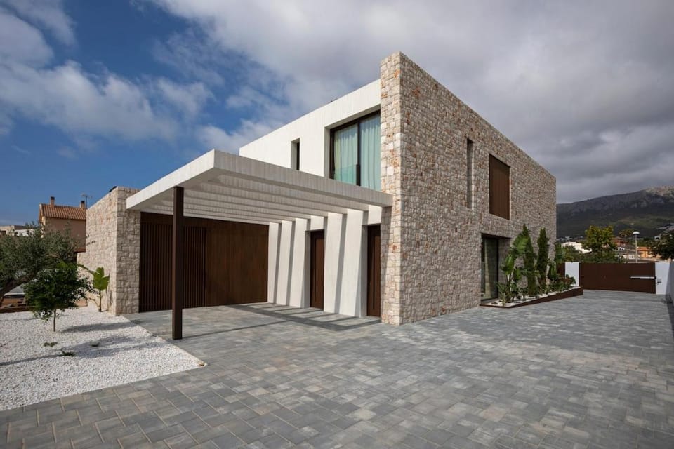 RiuRau Home - Villa Ona Villa in Calp