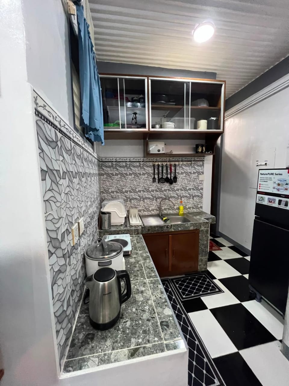 Kitchen or kitchenette, stove