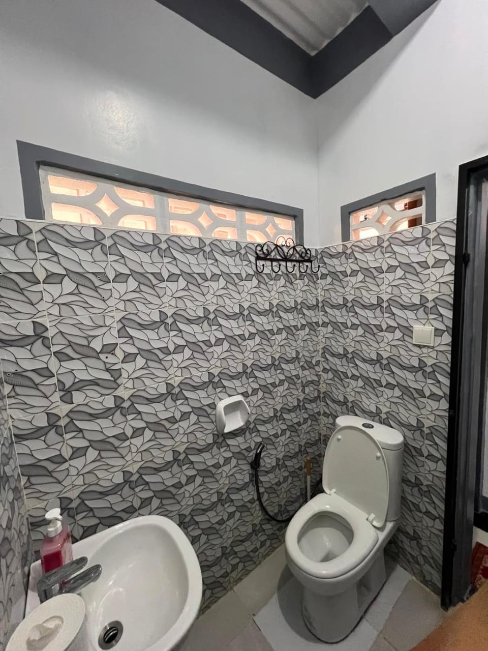 Shower, Toilet, Bathroom, bidet