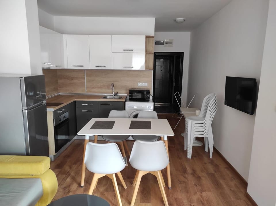 Luxury Apartments in MB Apartment in Pomorie