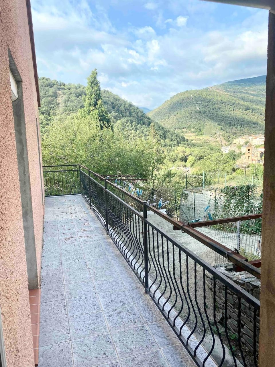 Large Family Chalet Mountain Views House in Occitanie