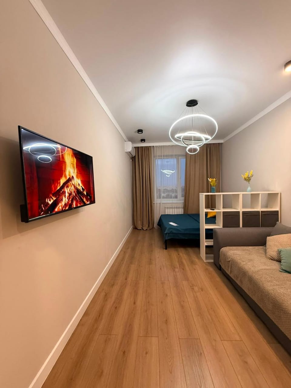 Bed, TV and multimedia, Bedroom, bunk bed