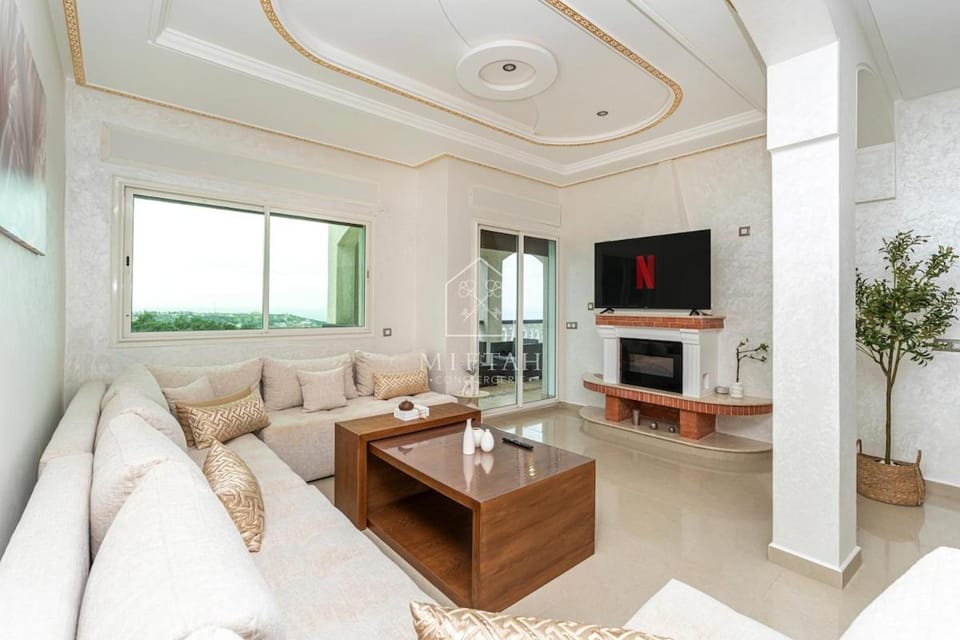 3-bedroom villa with pool and sea view Villa in Tangier-Tétouan-Al Hoceima