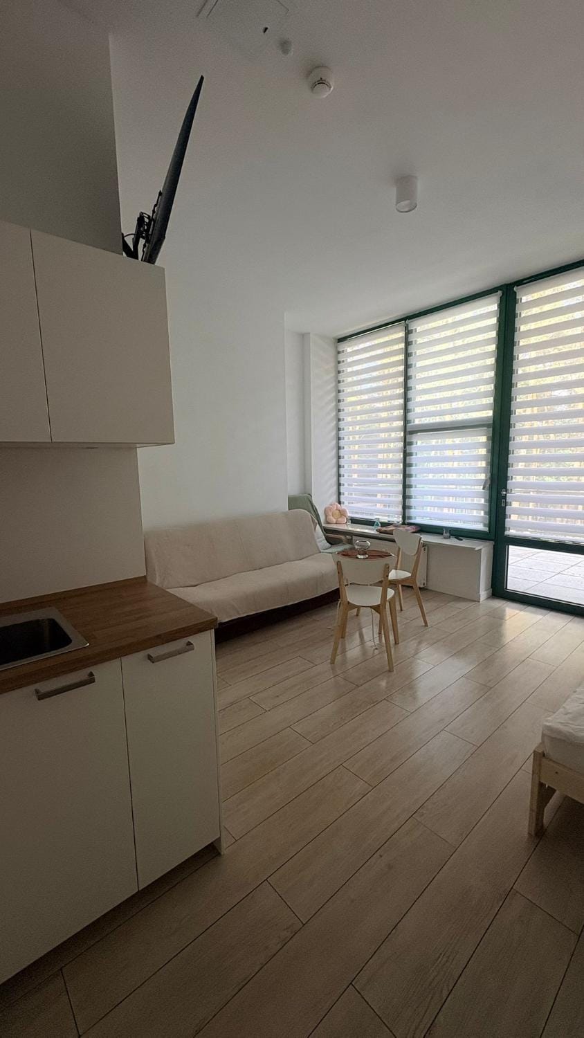 Bed, Living room, Photo of the whole room, Seating area, Dining area, Bedroom