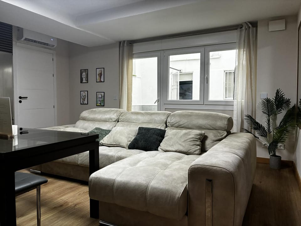 Modern Apartment in Córdoba Center near Train and Bus Station Apartment in Cordoba