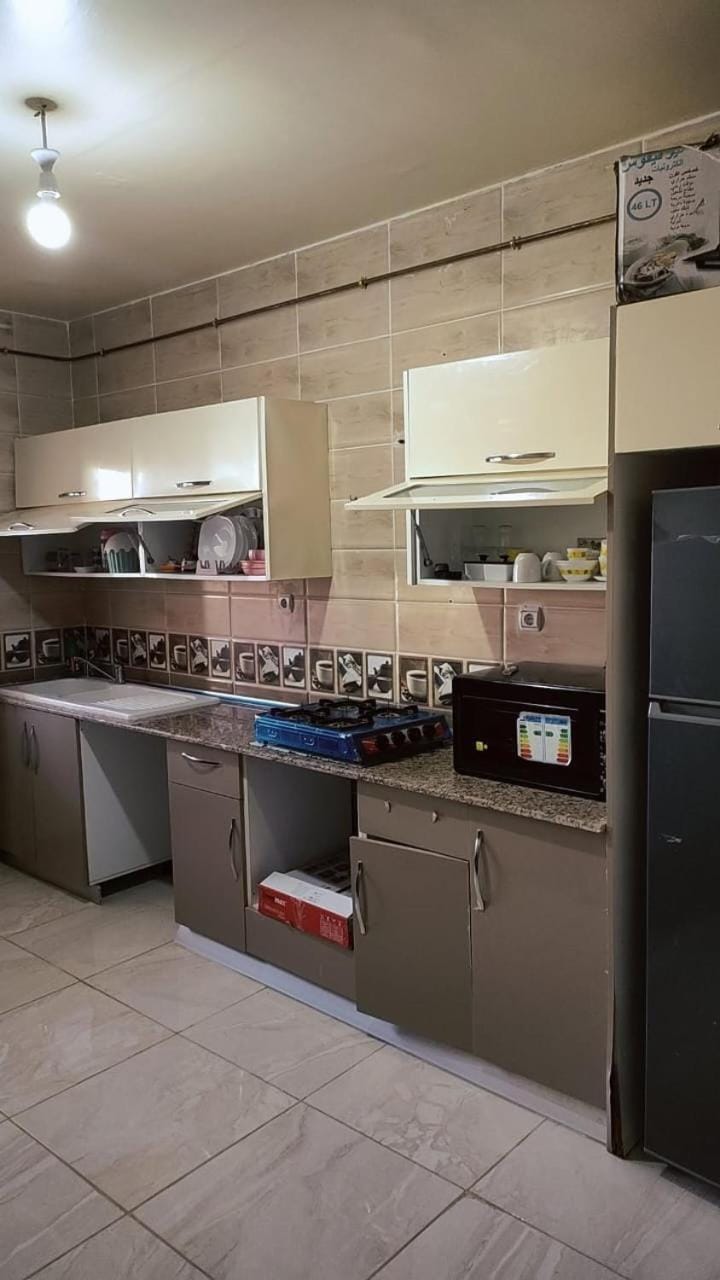 appartement F3 équipé Apartment in Oran