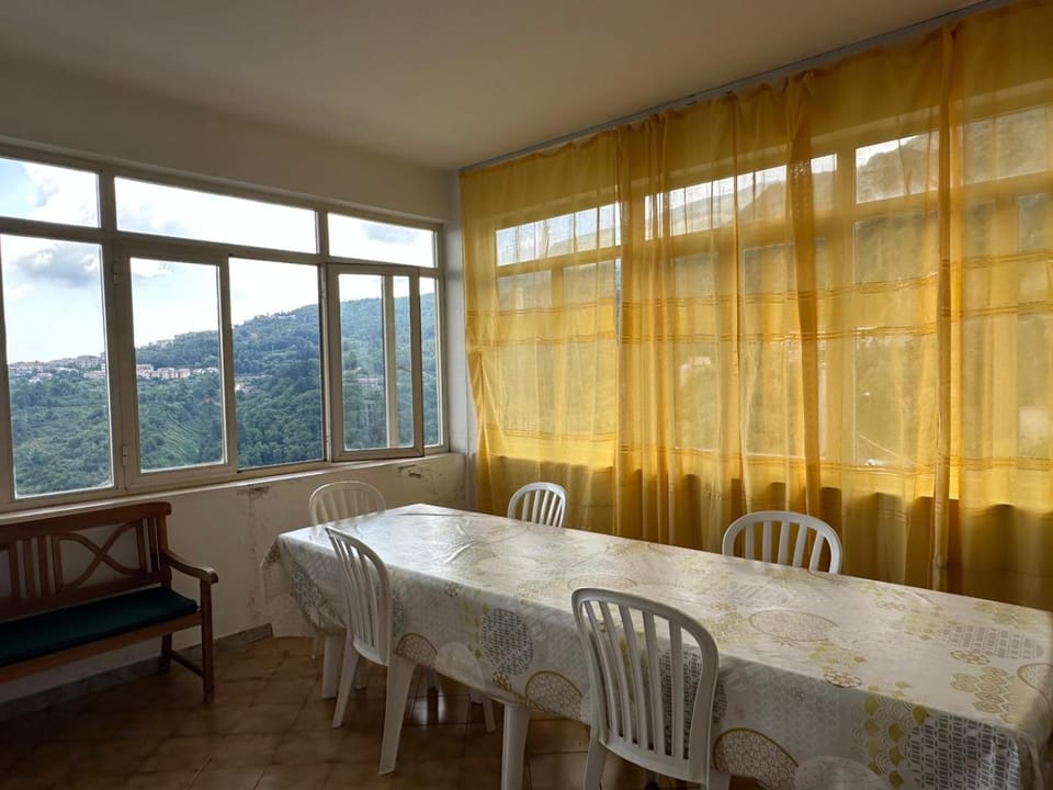 Bird's eye view, View (from property/room), Balcony/Terrace, Seating area, Dining area, Mountain view, Mountain view