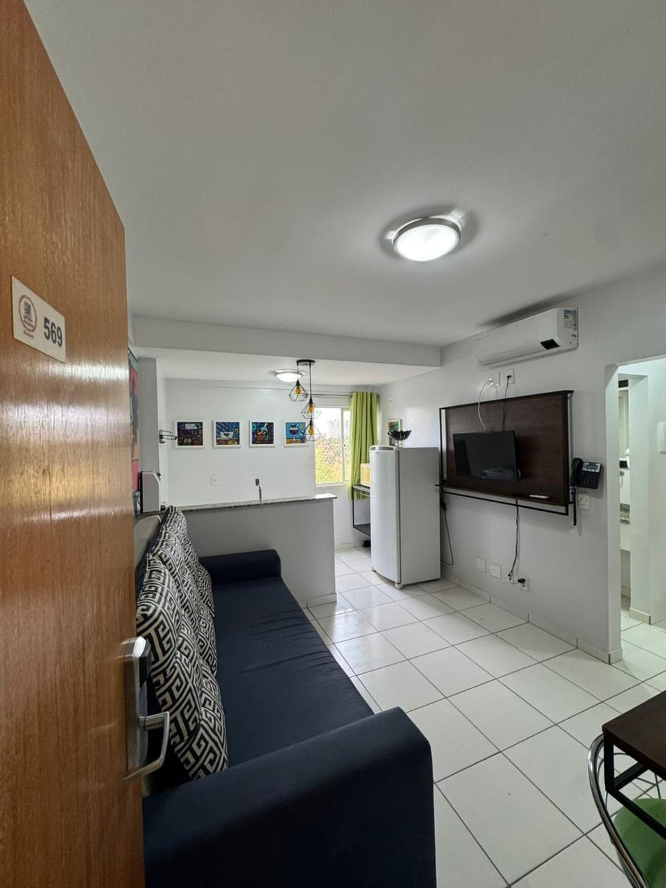 Communal lounge/ TV room